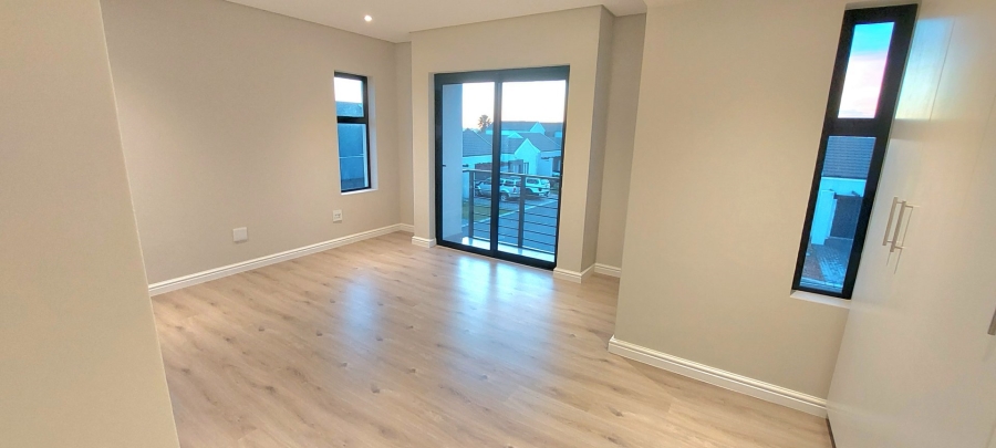 3 Bedroom Property for Sale in Jakarandas Western Cape